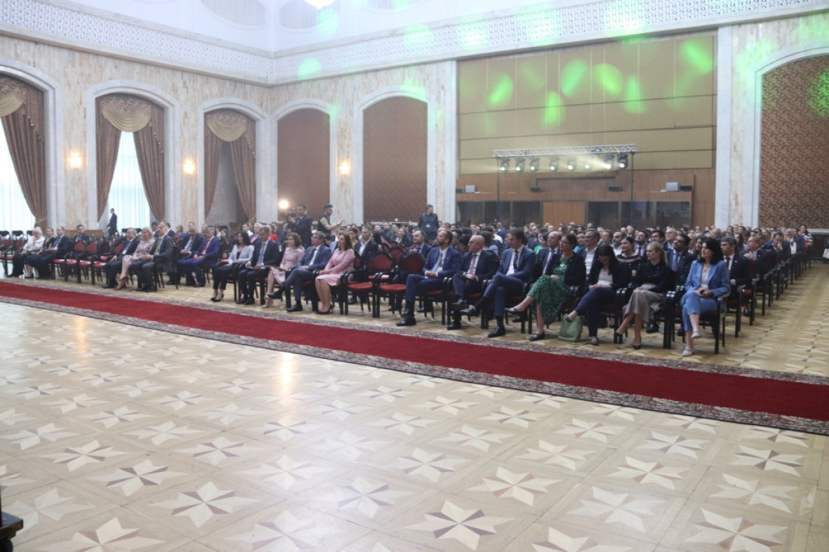 President of Moldova attends the event related to Azerbaijan's Independence Day-PHOTO 