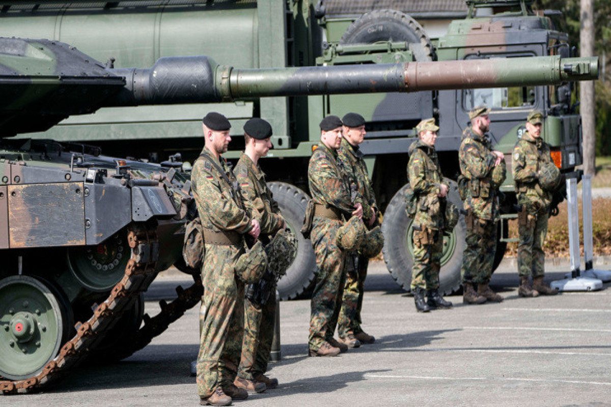 Almaniya yeni “Leopard” tanklarının alınmasına 525 milyon avro xərcləyəcək