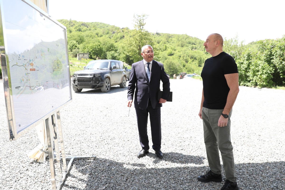 Президент Азербайджана Ильхам Алиев посетил Кяльбаджарский район