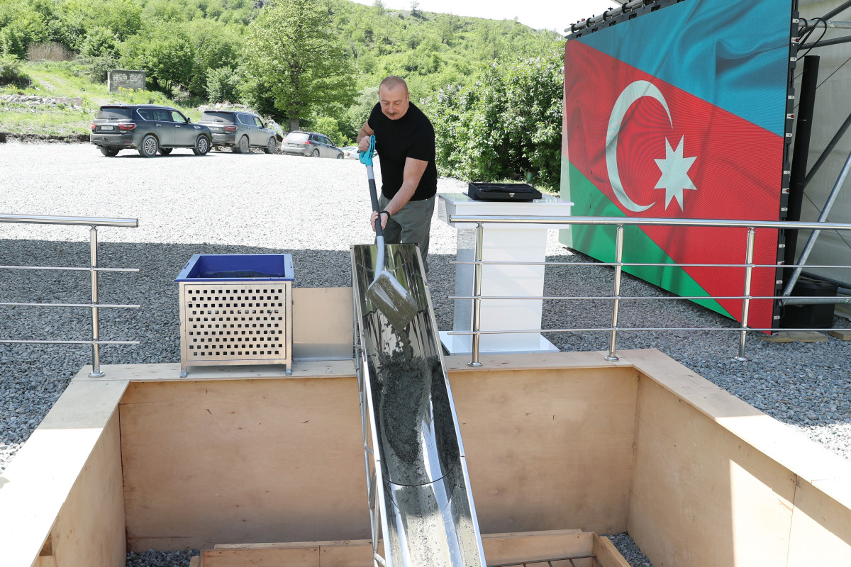 Президент Ильхам Алиев заложил фундамент села Яншаг в Кяльбаджарском районе -ОБНОВЛЕНО 