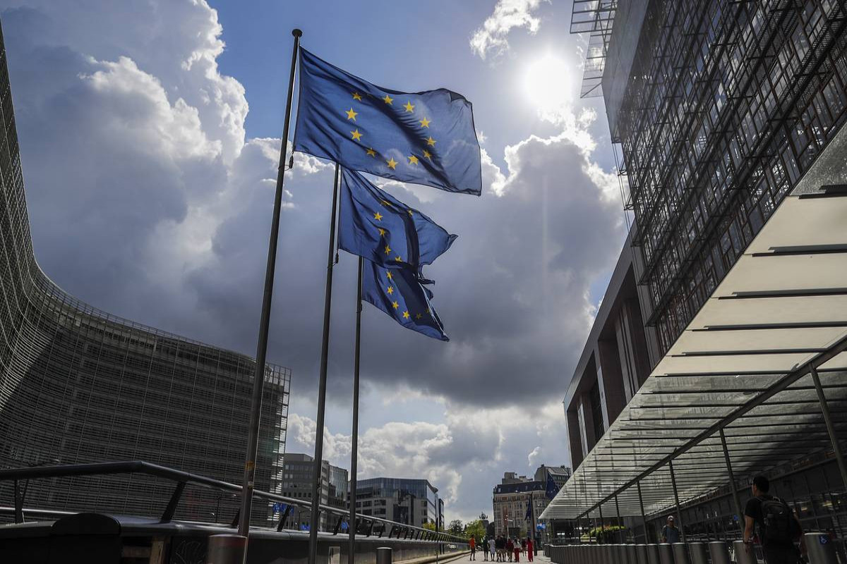 Греция вслед за Венгрией заблокировала 11-й пакет санкций ЕС против России