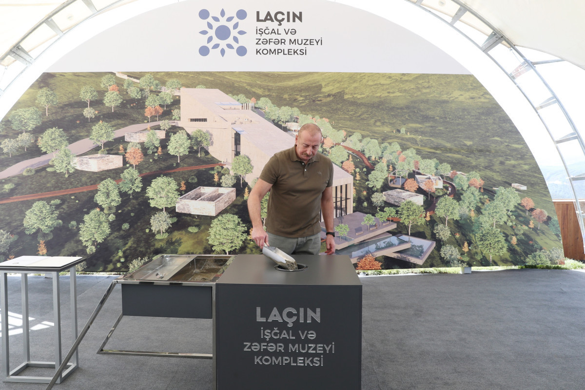 Президент Ильхам Алиев заложил фундамент музеев Оккупации и Победы в городе Лачин