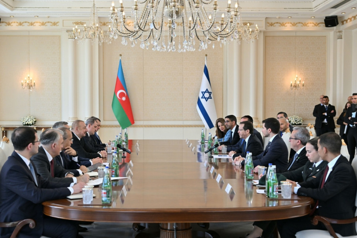 Президент Ильхам Алиев: Уверен, что визит Президента Израиля придаст стимул развитию дружеских отношений между нашими странами