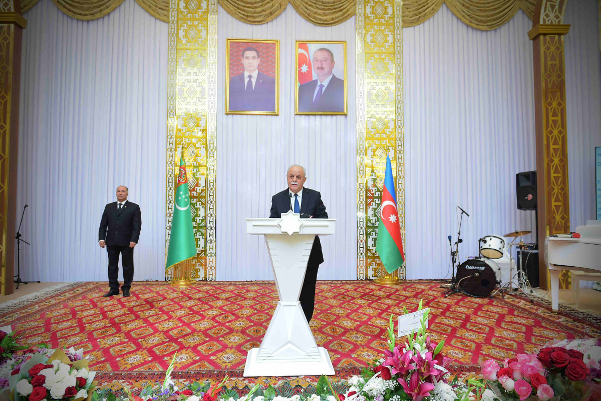 Independence Day of Azerbaijan marked in Turkmenistan