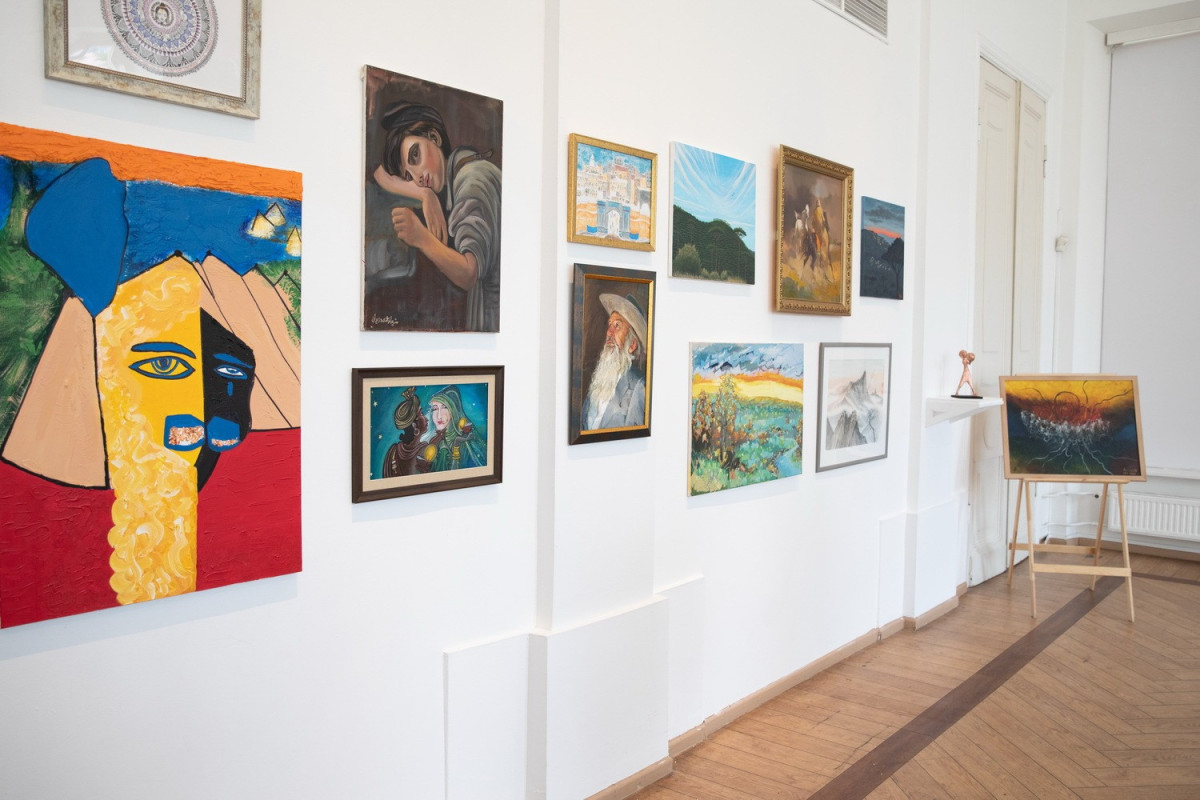 В Москве по инициативе посла Азербайджана открылась выставка творчества «Цвета мира»-ФОТО 