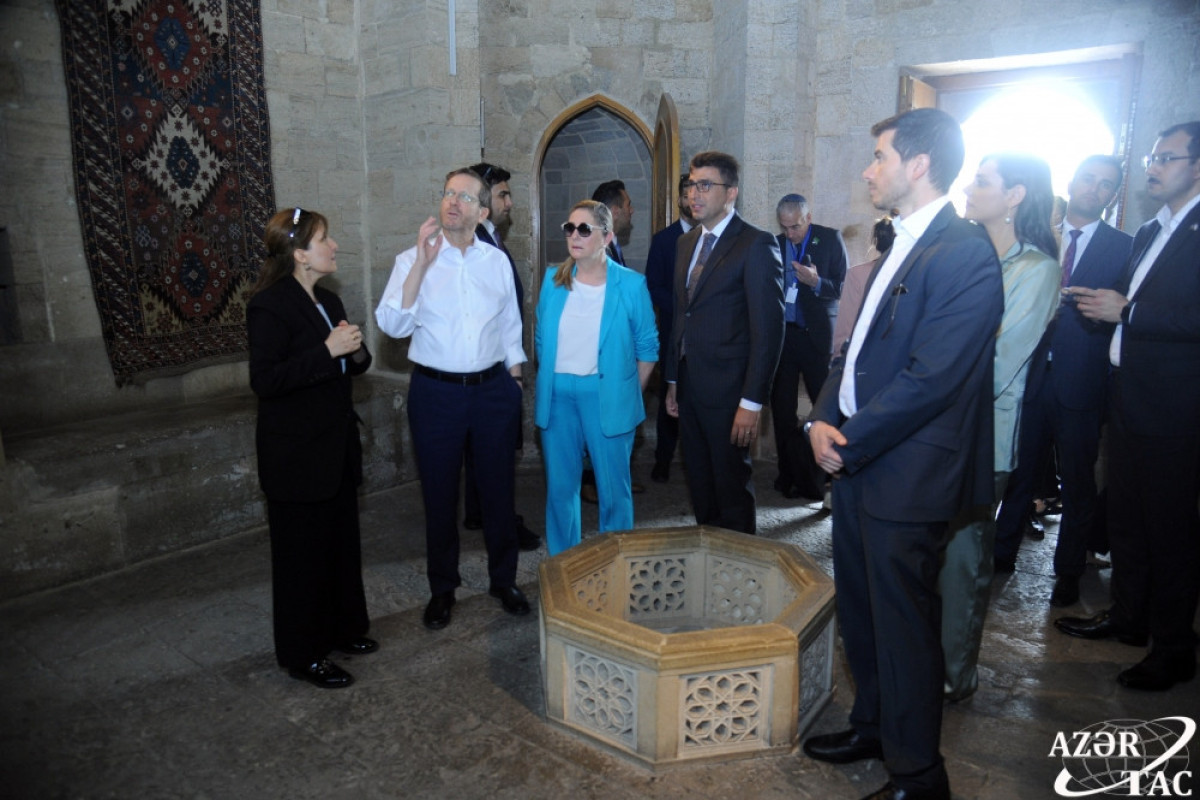 President of Israel and First Lady visit Icherisheher