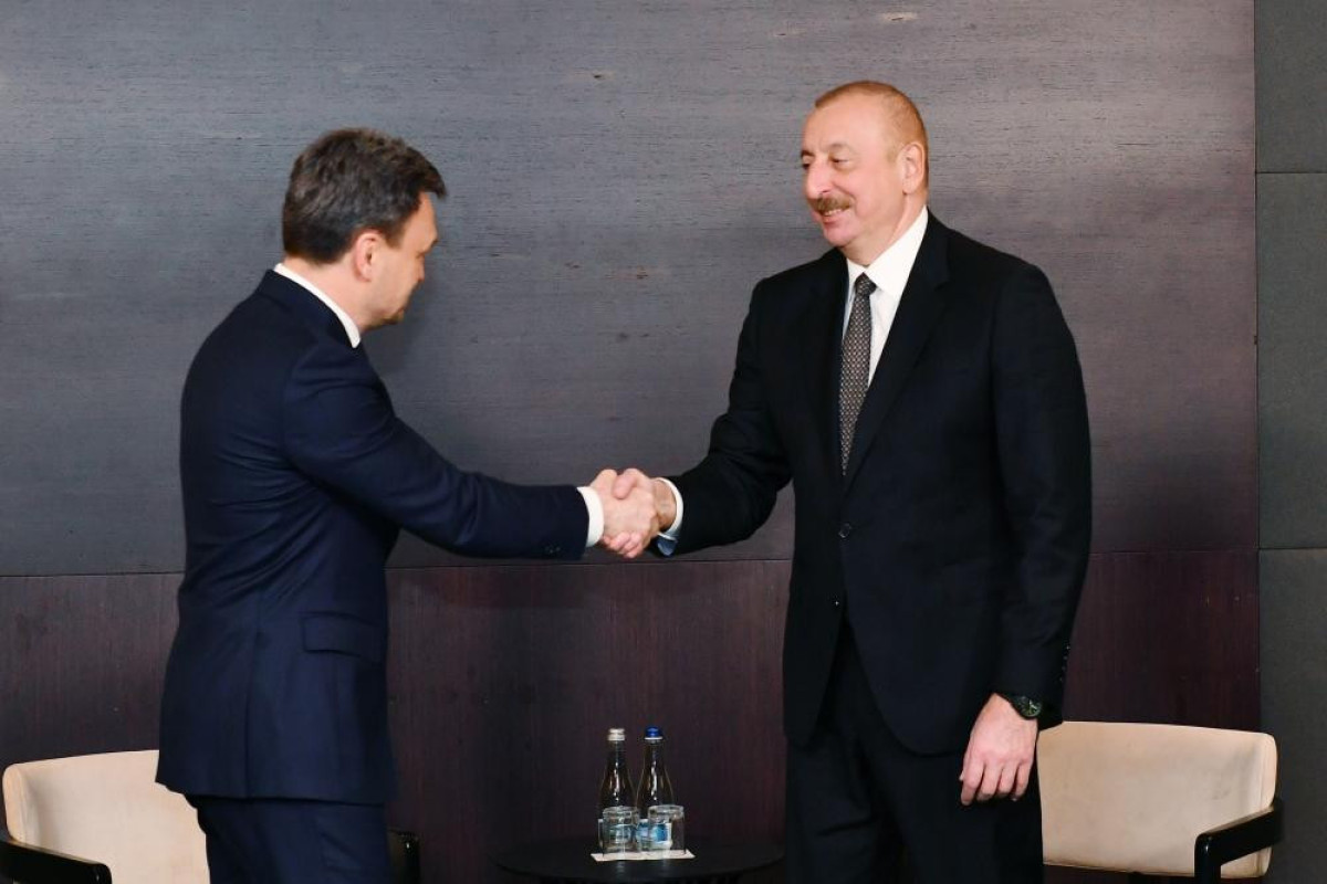 Prezident İlham Əliyev Kişineuda Moldovanın Baş naziri ilə görüşüb