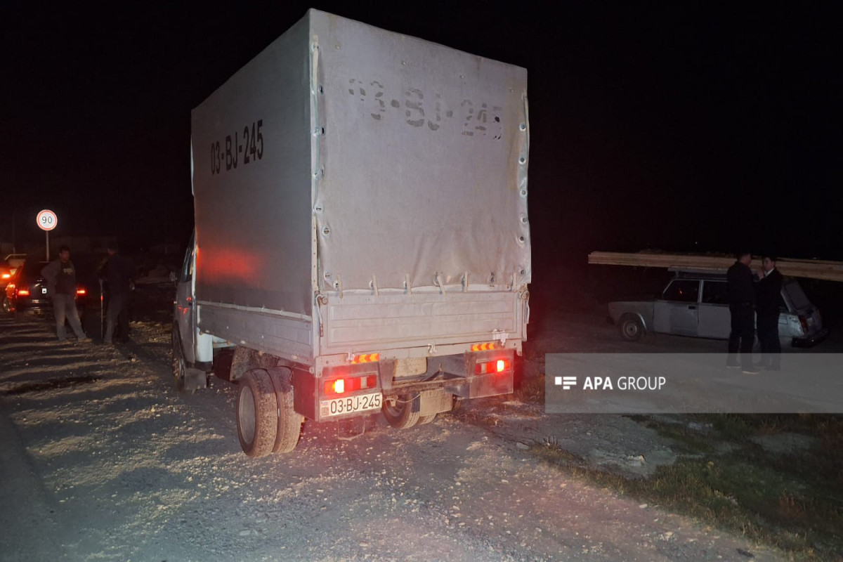 Ucarda yük maşınının vurduğu piyada ölüb - FOTO 
