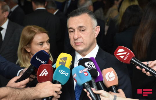 Səhiyyə naziri halal dərman istehsalı ilə bağlı qanuna münasibət bildirib