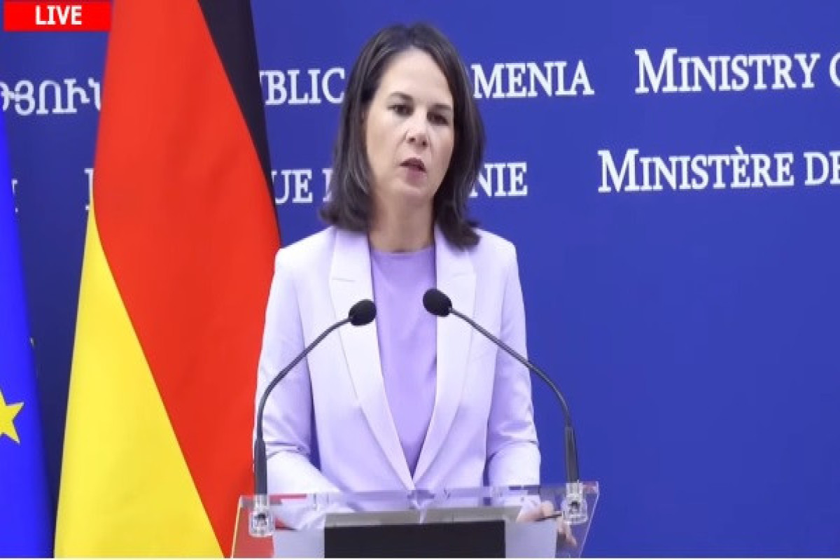 Berbok: Berlin İrəvanla Bakı arasında dialoqun davam etdirilməsi üçün şərait yaratmaq istəyir