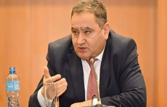Deputat: Universitetlər hələ də tələbələrin vəsaiti hesabına dolanmaqda davam edirlər