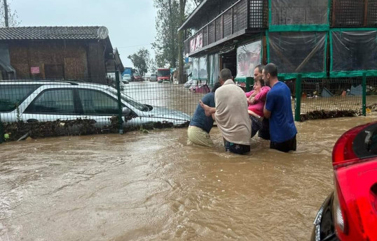Bolqarıstanda əlverişsiz hava səbəbindən iki nəfər ölüb