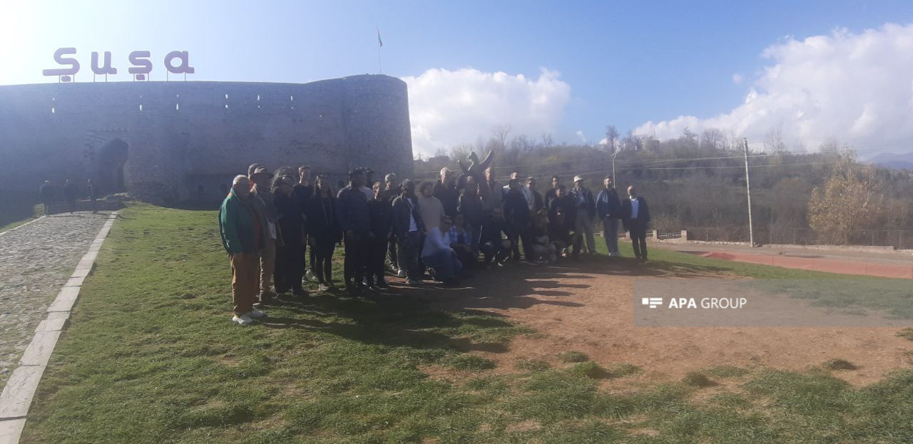 Beynəlxalq səyyahlar Cıdır düzündə olublar - FOTO 