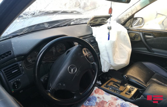 Ağsu dolaylarında "Mercedes" aşıb, ata və oğul ölüb - YENİLƏNİB 