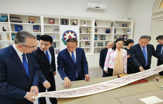 Pekin Xalq Siyasi Məşvərət Şurası sədrinin müavini Bakıdadır