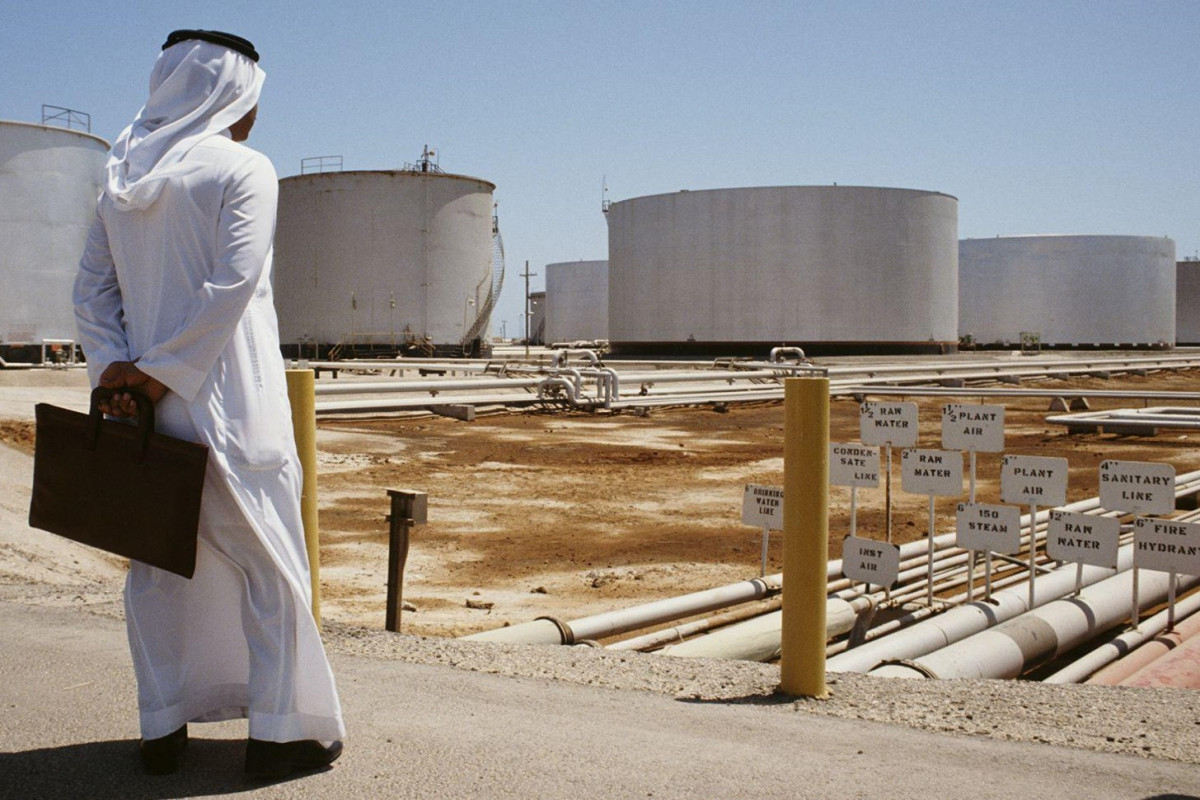 “Saudi Aramco”nun xalis mənfəəti bu il 27%-dən çox azalıb