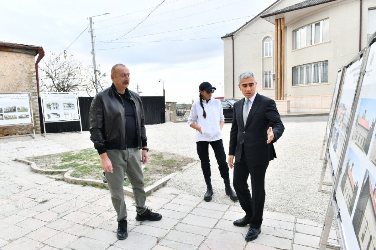 Prezident Şuşada Heydər Əliyev Fondunun Mamayı məscidində apardığı bərpa işləri ilə tanış olub - YENİLƏNİB 
