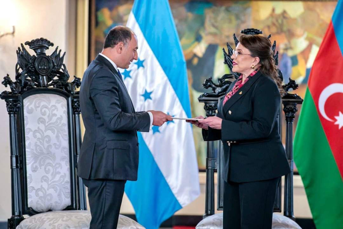 Honduras prezidenti Azərbaycan səfirinin etimadnaməsini qəbul edib
