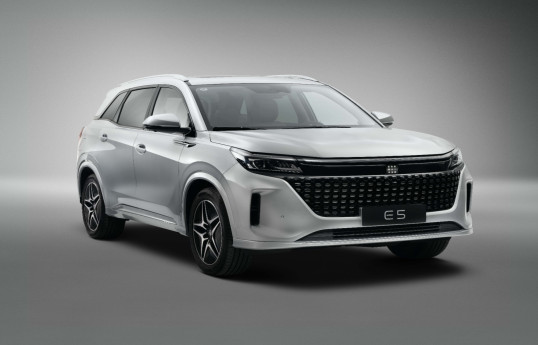 VOLT AVTO arzuları gerçəyə çevirir: DFSK E5 modeli artıq Azərbaycanda - FOTO  - VİDEO 