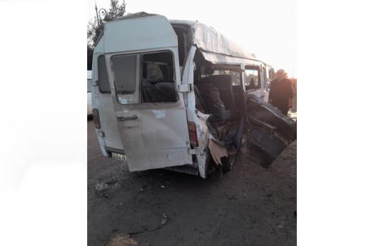Salyanda yük maşını ilə mikroavtobus toqquşub, 11 nəfər xəsarət alıb - FOTO  - YENİLƏNİB 