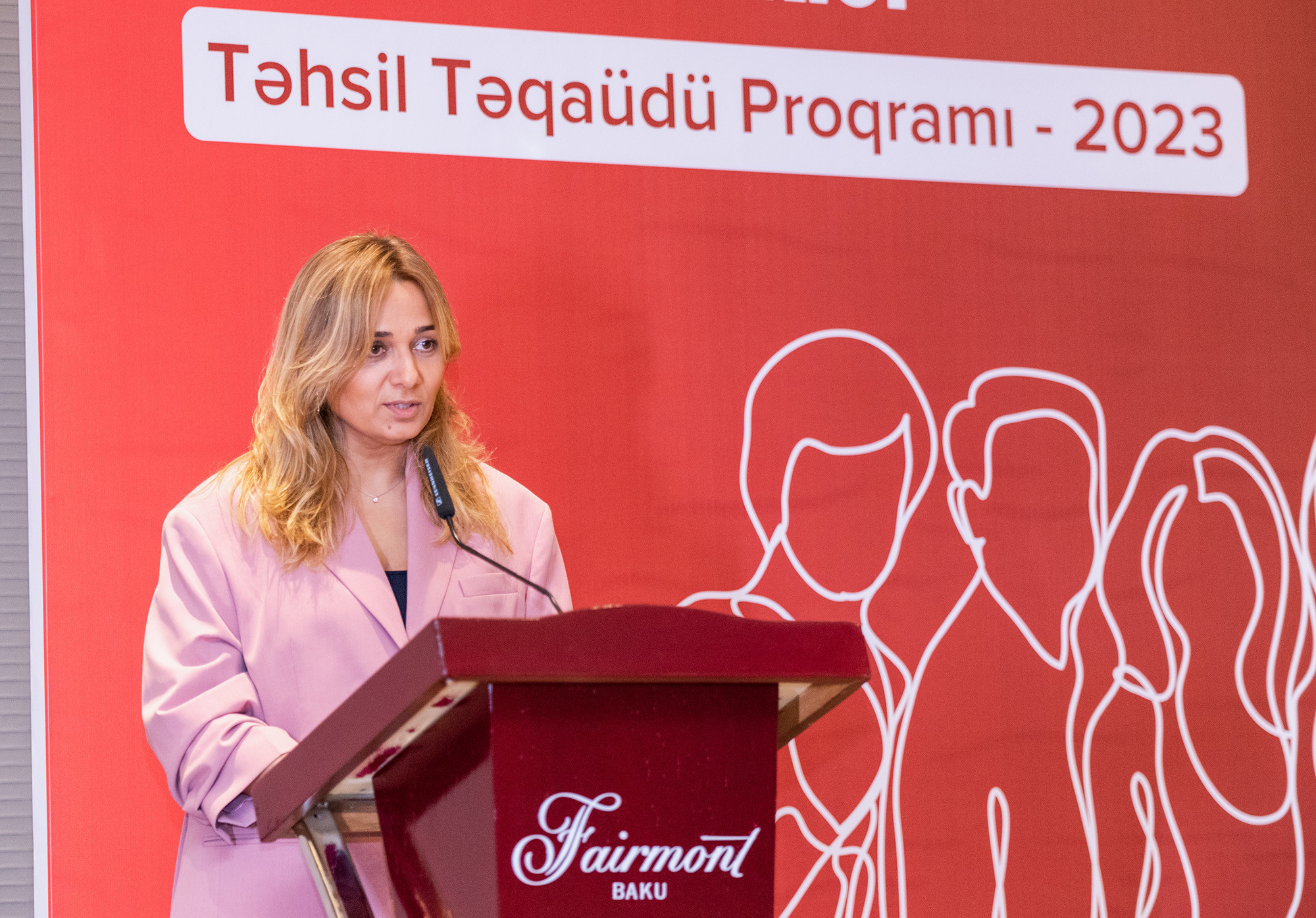 “Qırmızı Ürəklər Təhsil Təqaüd Proqramı-2023”ün qalibləri mükafatlandırılıb