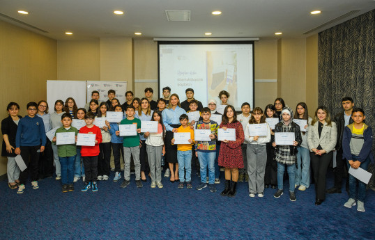 “Uşaq Hüquqları Aylığı” çərçivəsində “Cyber4kids”mövzusunda təlim keçirilib