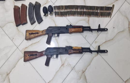 Biləsuvarda qumbara və avtomat aşkarlanıb