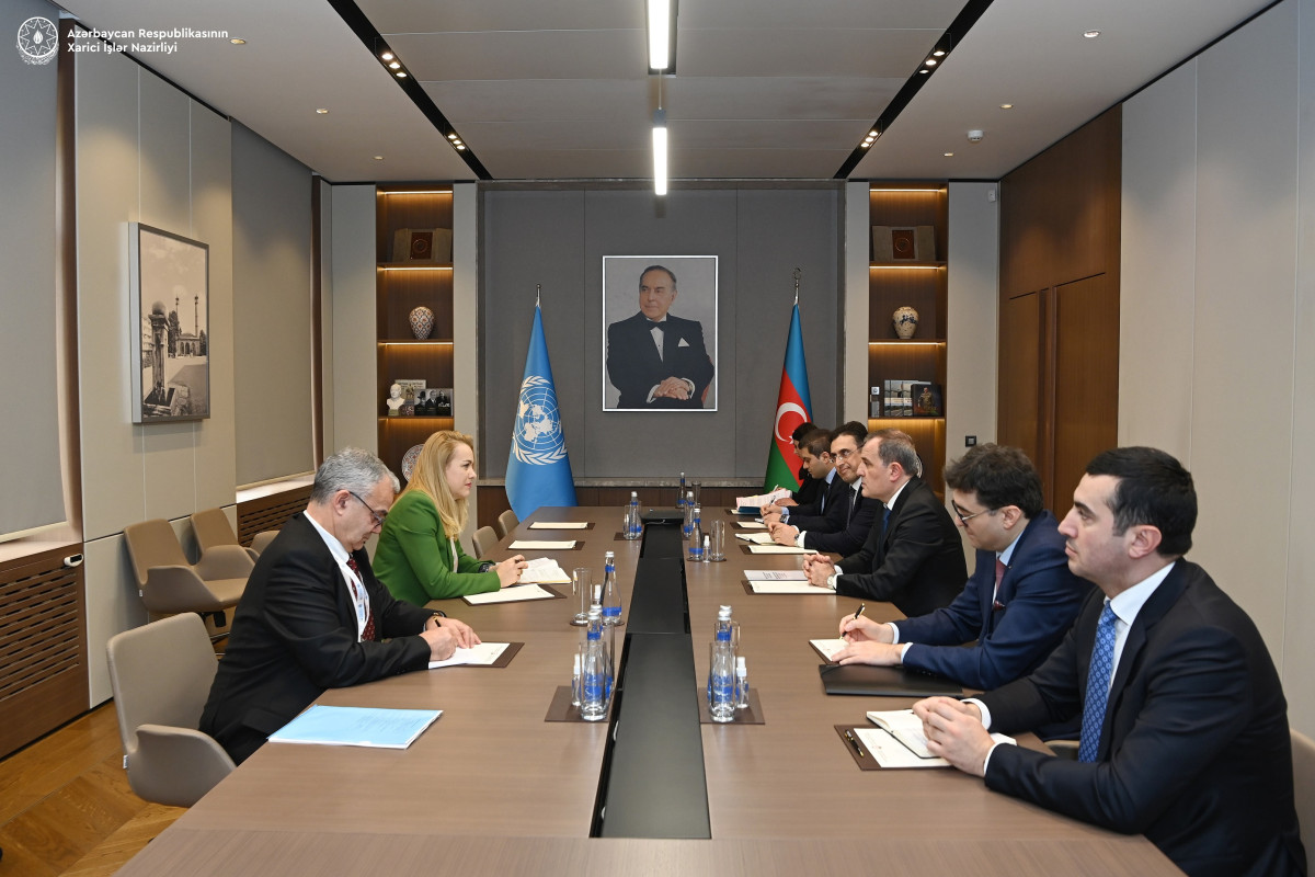 XİN rəhbəri BMT-nin Avropa üzrə İqtisadi Komissiyasının icraçı katibi ilə görüşüb