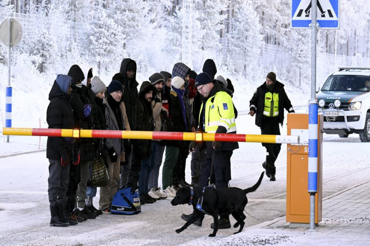 Finlandiya Rusiya ilə sərhəddə daha üç keçid məntəqəsini bağlayıb