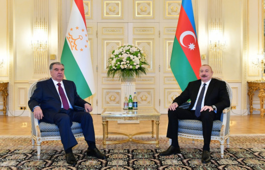 Azərbaycan Prezidenti İlham Əliyev Emoməli Rəhmon ilə görüşüb - YENİLƏNİB 
