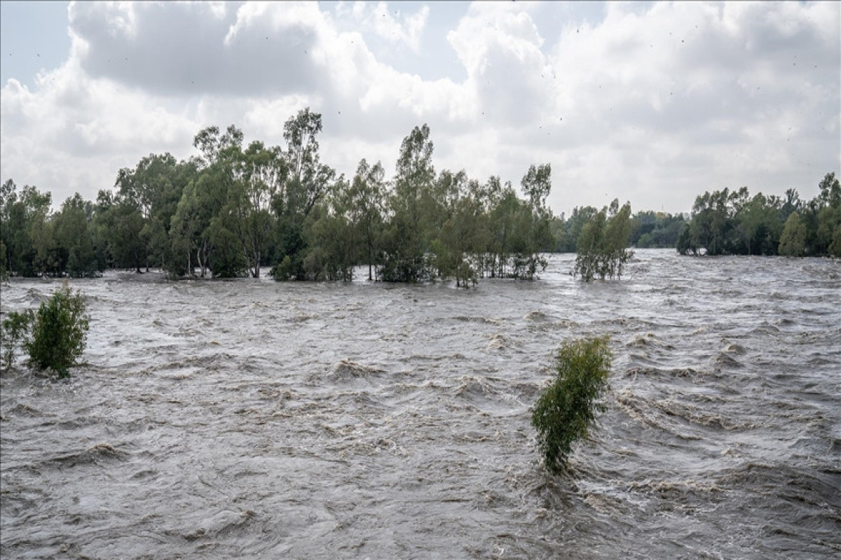 Число жертв наводнений в Кении достигло 70