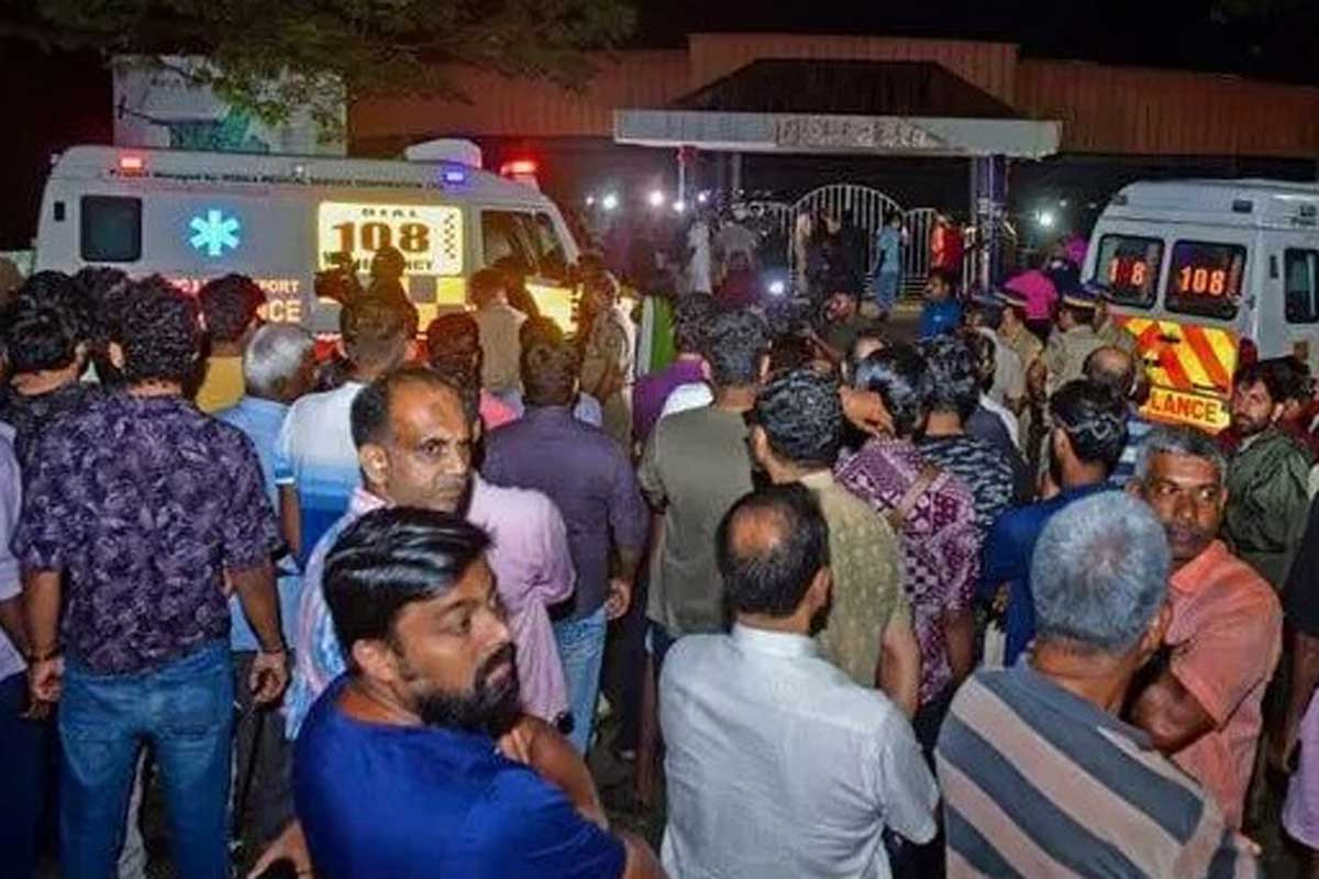 Hindistanda festivalda izdiham yaşanıb, 4 tələbə ölüb, 60 yaralı var