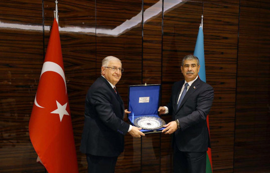 Azərbaycan və Türkiyə müdafiə nazirləri görüşüb
