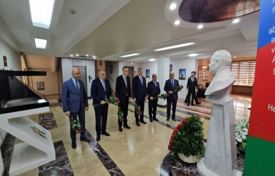 "Bakının tikinti kompleksinin inkişafında Heydər Əliyev faktoru” mövzusunda tədbir keçirilib