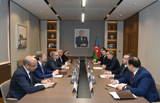Ceyhun Bayramov Əlcəzair XİN-in baş katibi ilə görüşüb