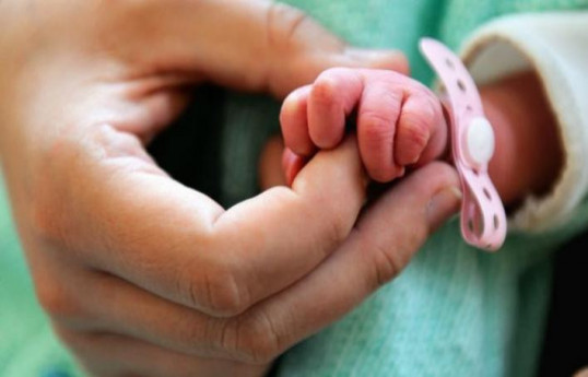 MM komitə sədri: Ana və uşaqlar arasında böyük itkilərə səbəb olan xəstəliklər icbari sığortadan kənardadır