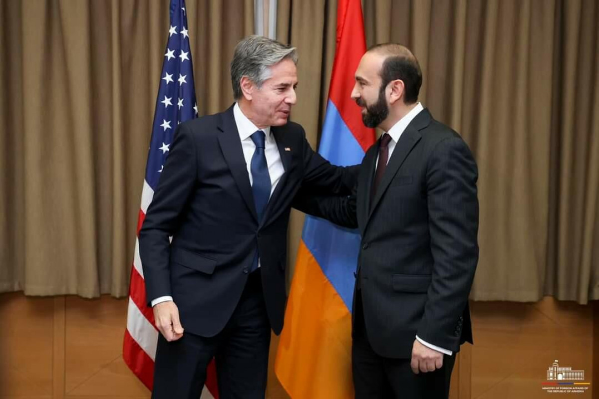 U.S. State Secretary and Armenian FM mulled Baku-Yerevan peace talks