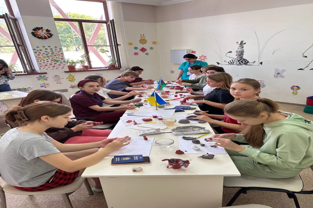 Ukraynalı uşaqlar reabilitasiya xidmətlərinə cəlb olunublar