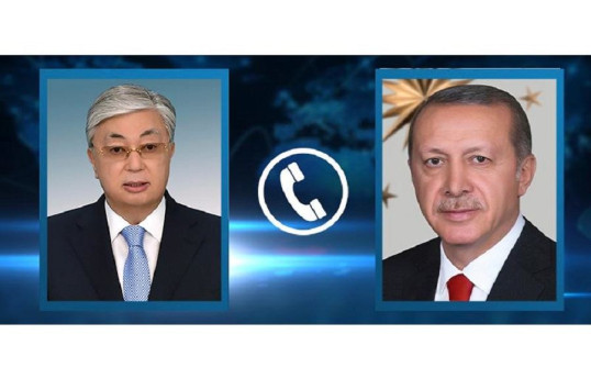 Ərdoğan qazaxıstanlı həmkarı ilə telefonla danışıb