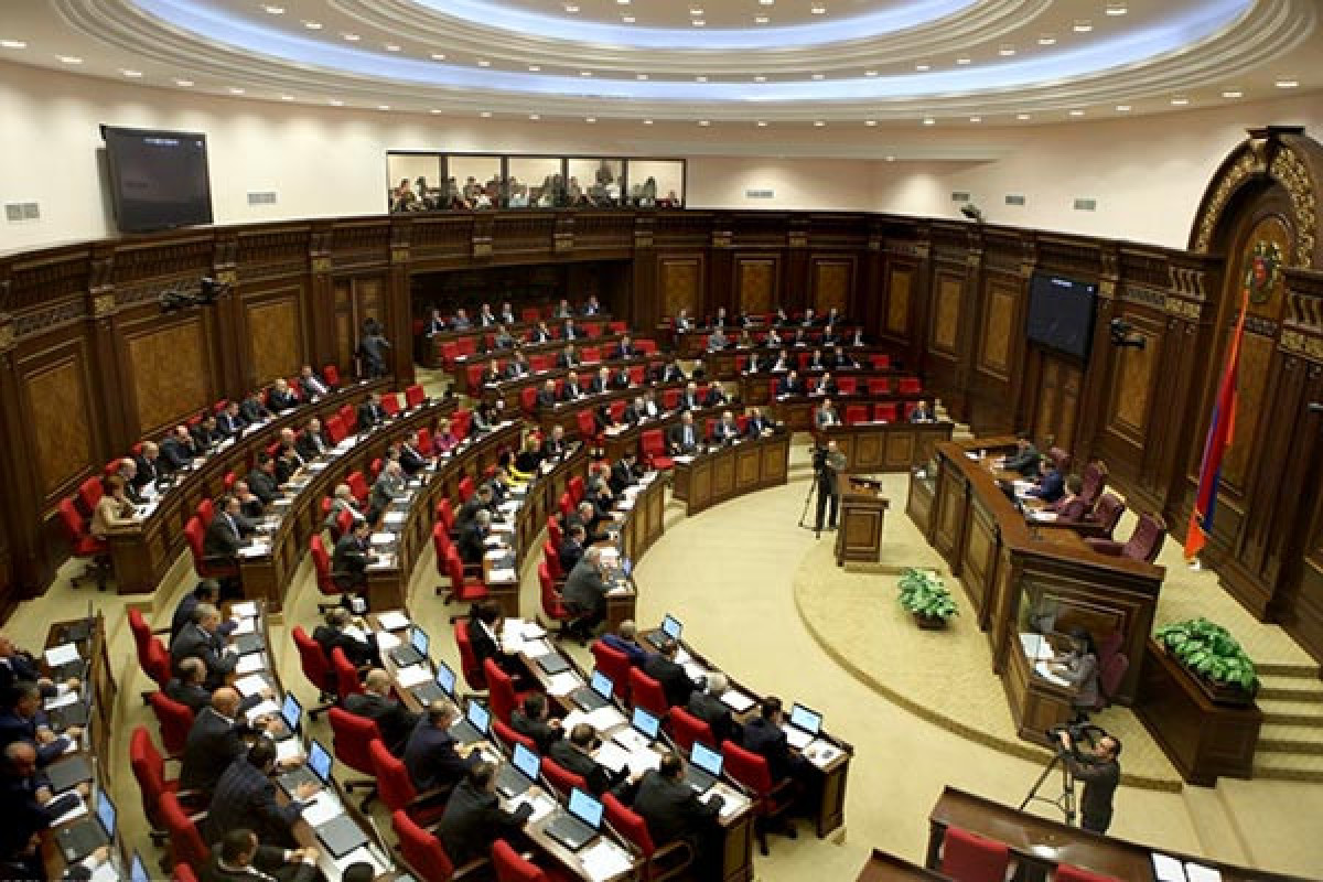 Ermənistan parlamenti Roma Statutunun ratifikasiyasını müzakirə edir
