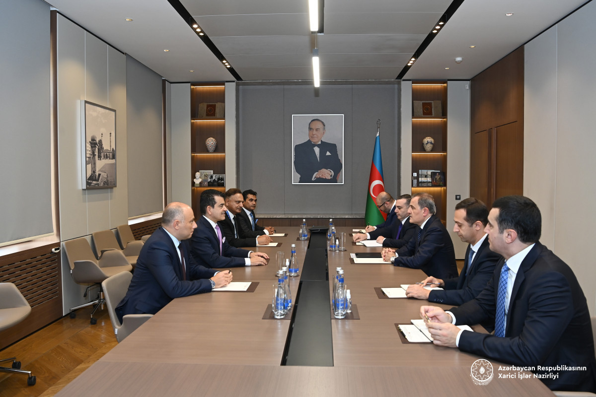 Azerbaijani FM meets with Director General of ICESCO