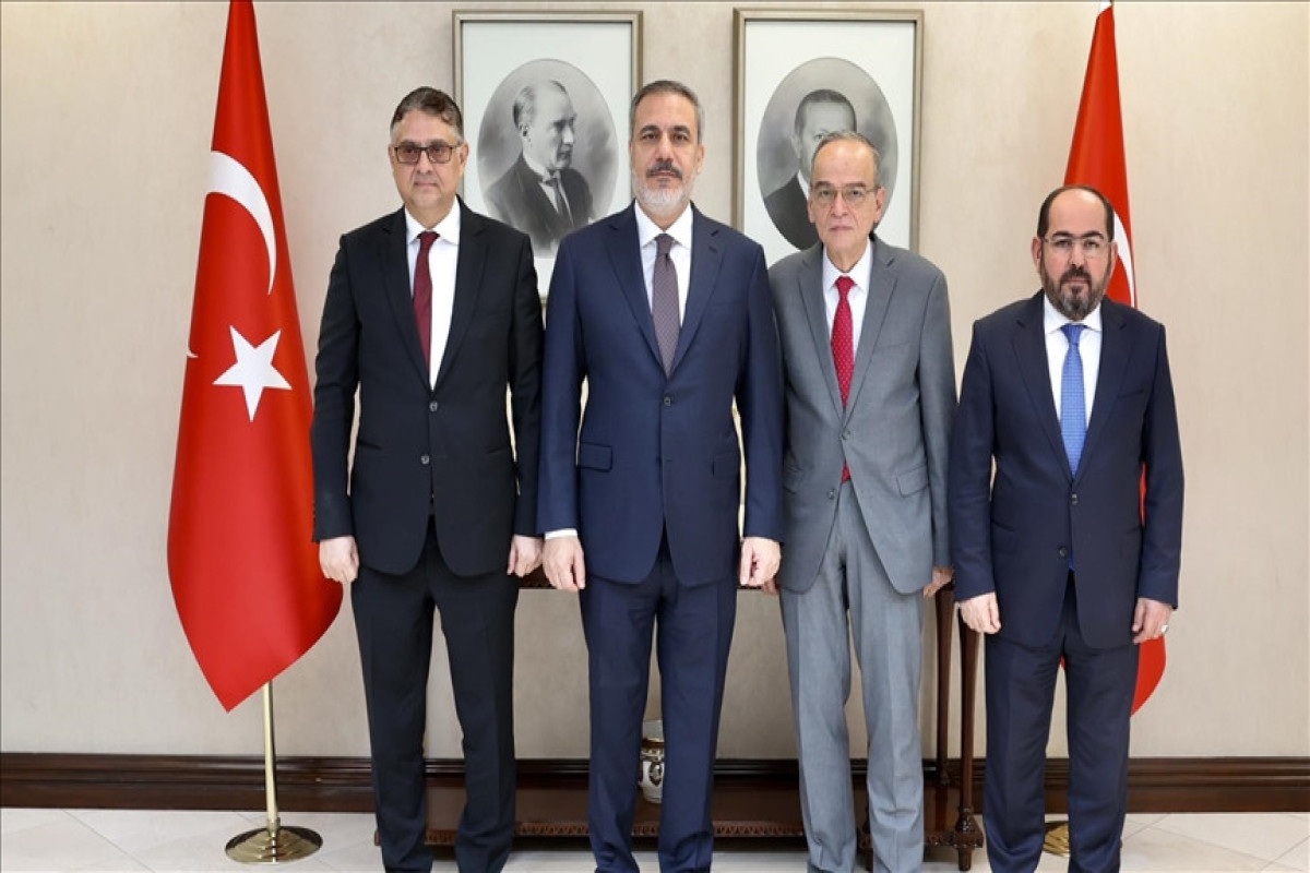 Turkish foreign minister, Syrian opposition officials meet in Ankara