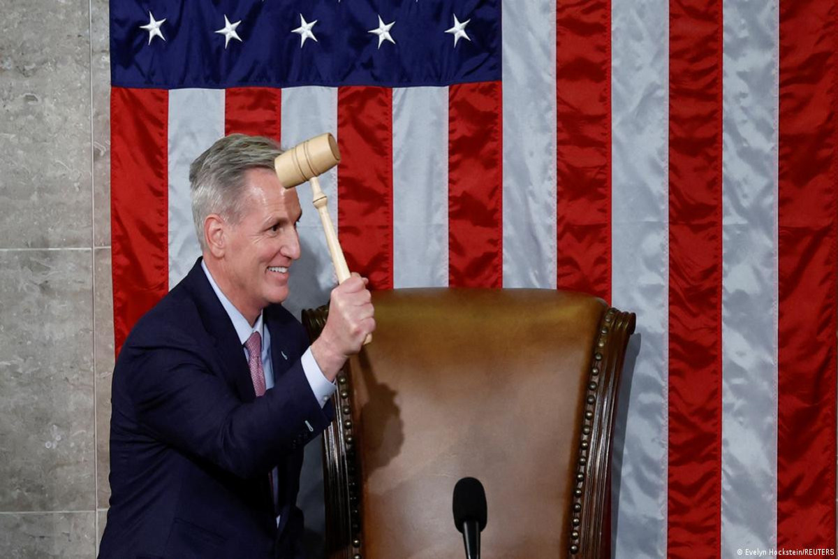 Маккарти отстранен от должности спикера Палаты представителей США