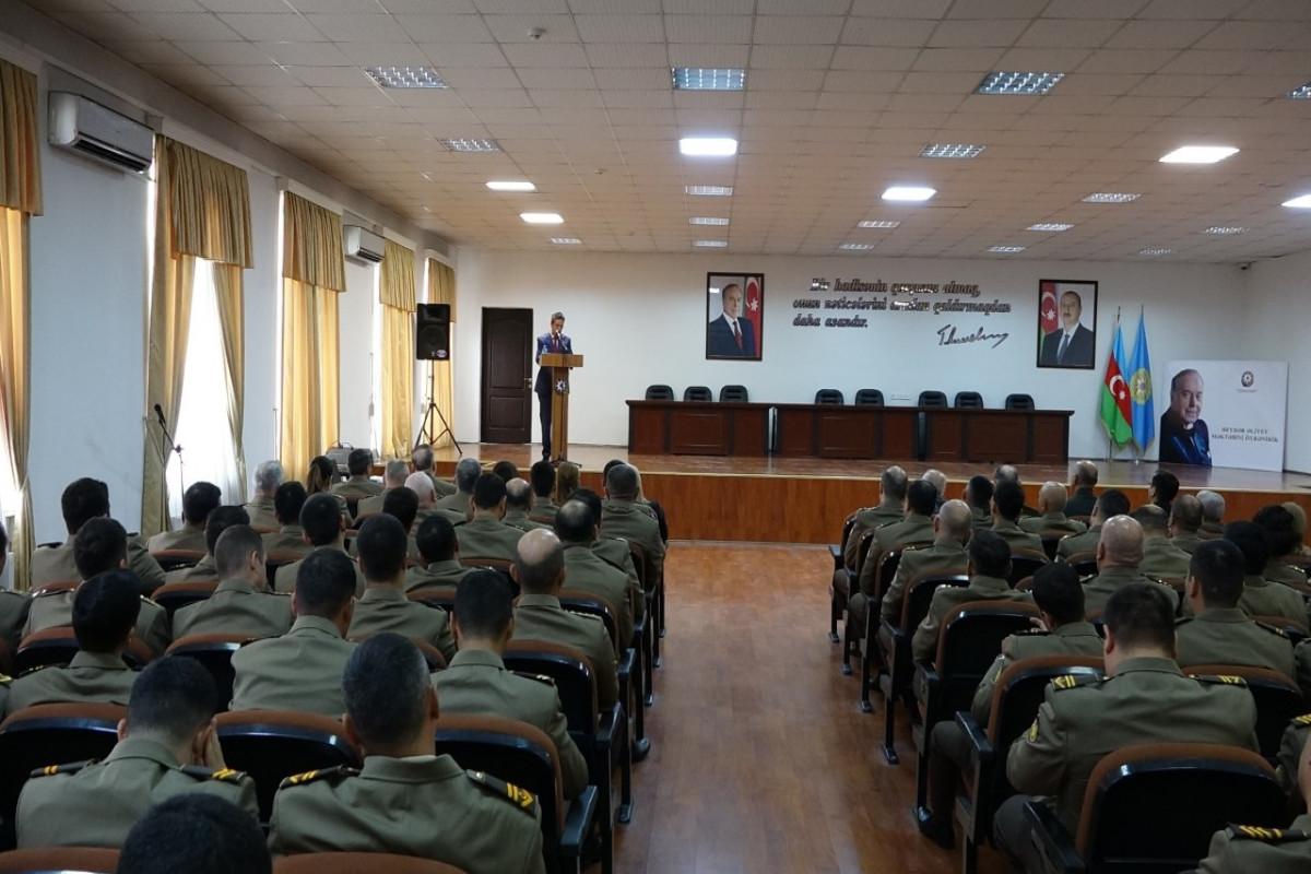 Mülki müdafiə qoşunlarında Heydər Əliyevin 100 illik yubileyinə həsr olunmuş tədbir keçirilib