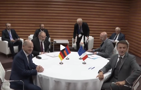 Paşinyan Qranadada Aİ, Fransa və Almaniya liderləri ilə görüşüb