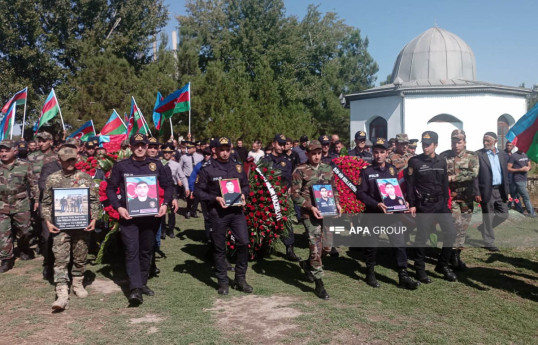 Antiterror tədbirlərində yaralanaraq şəhid olan polis dəfn edilib - FOTO 