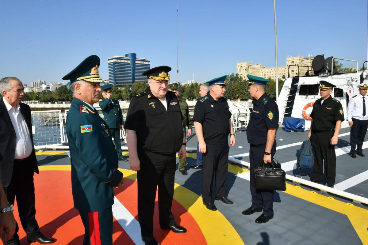 Rusiyanın sərhəd gözətçi gəmisi Bakı limanına dostluq səfəri edib