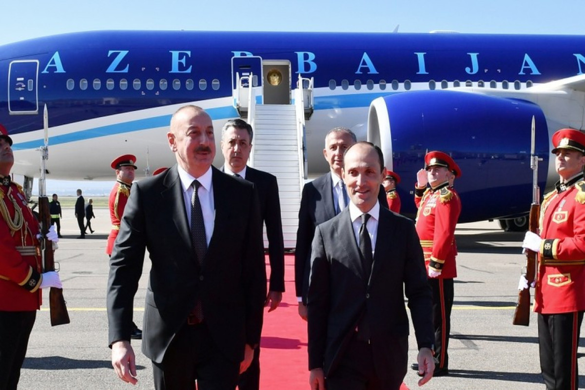 Prezident İlham Əliyev İrakli Qaribaşvilinin dəvəti ilə Gürcüstana işgüzar səfərə gəlib - FOTO 