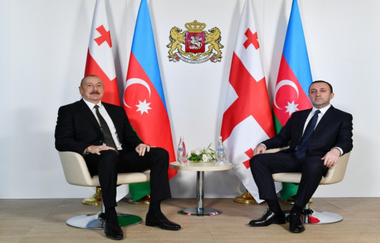 Azərbaycan Prezidenti İlham Əliyevin Gürcüstanın Baş naziri İrakli Qaribaşvili ilə təkbətək görüşü keçirilib  - FOTO  - YENİLƏNİB 