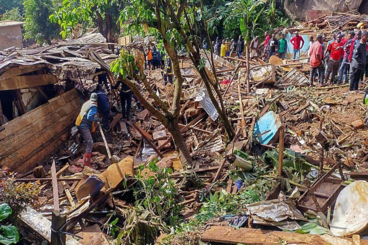 KİV: Kamerunda gölün bəndi uçub, 23 nəfər ölüb